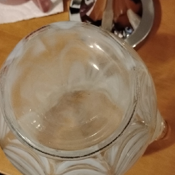 Elegant Swirled Glass Pitcher - Picture 6 of 14